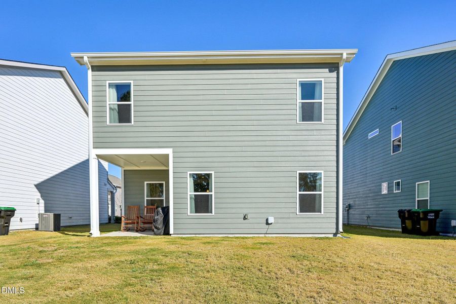 37-web-or-mls-Commons Cir-S2511-037