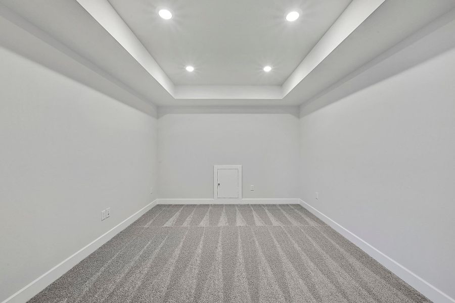 Spacious, unfurnished interior of a new home in Santa Rita Ranch - 60', Liberty Hill (Image 27).