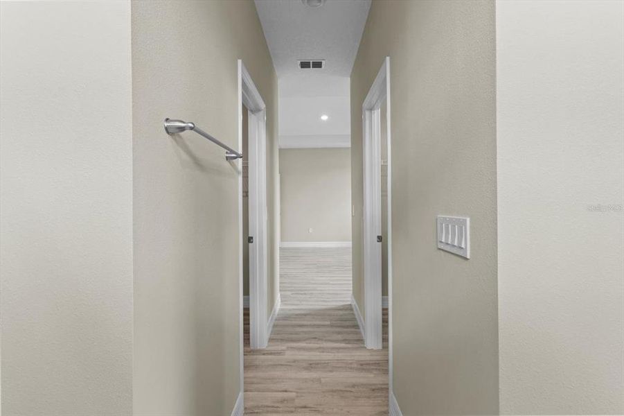 Spacious, unfurnished interior of a new home in , Ocala (Image 23).