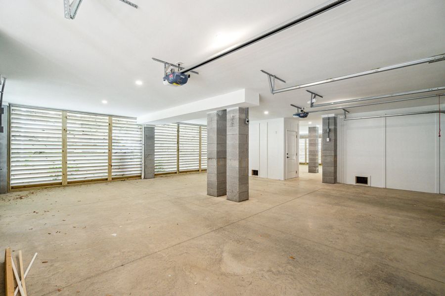 Spacious, unfurnished interior of a new home in , Mount Pleasant (Image 57).