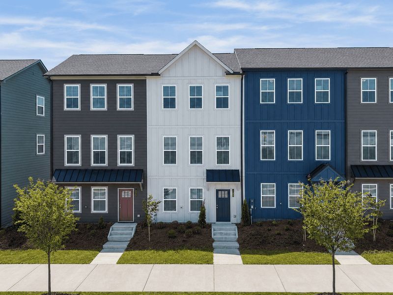 Condo located in Atlanta, GA showcasing its design and architecture (Image 1). Condo located in Atlanta, GA showcasing its design and architecture (Image 1).