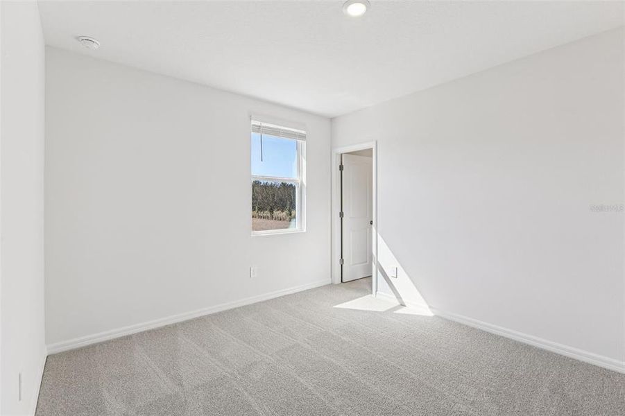 Spacious, unfurnished interior of a new home in Leyland Preserve - Classic Series, Brooksville (Image 28).