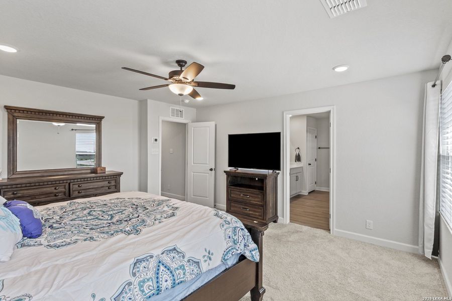 Furnished interior view inside a new home in , Schertz (Image 35). Furnished interior view inside a new home in , Schertz (Image 35).