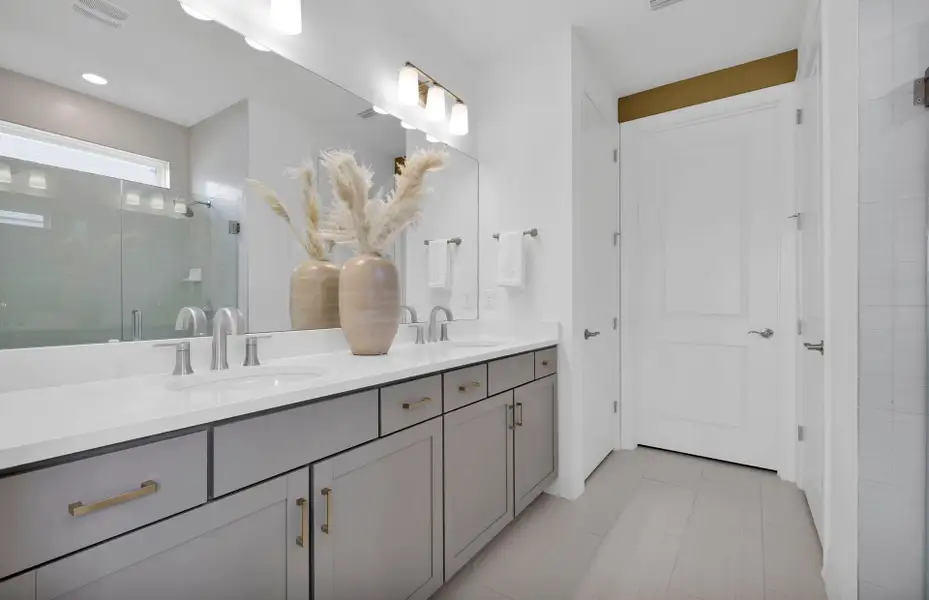 Representative furnished interior of a home built from the Contour by Pulte Homes in Seminole Palms, Palm Coast (Image 12).