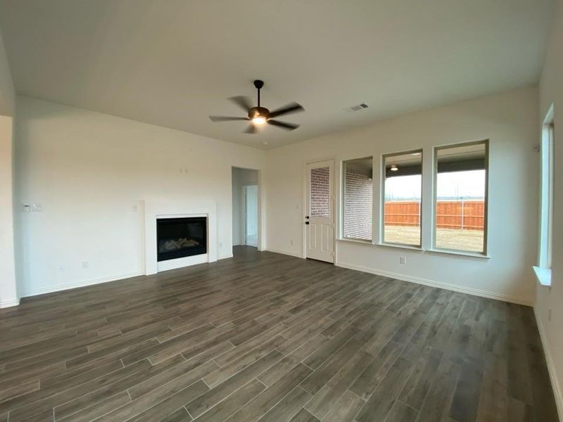 Spacious, unfurnished interior of a new home in Morningstar, Aledo (Image 12). Spacious, unfurnished interior of a new home in Morningstar, Aledo (Image 12).