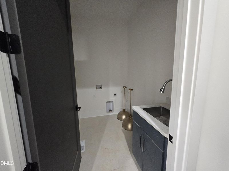 1000007422 1000007422