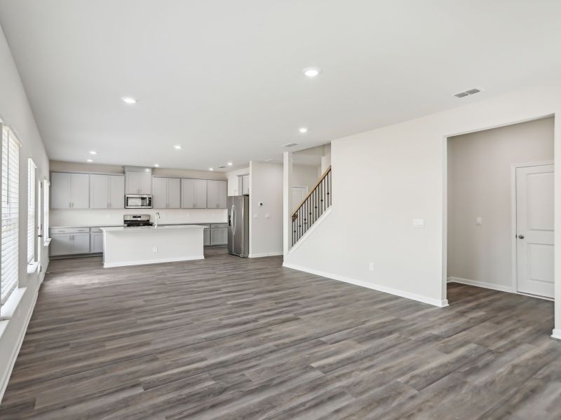 Spacious, unfurnished interior of a new home in Creekside at Oxford Park, Fairburn (Image 13). Spacious, unfurnished interior of a new home in Creekside at Oxford Park, Fairburn (Image 13).