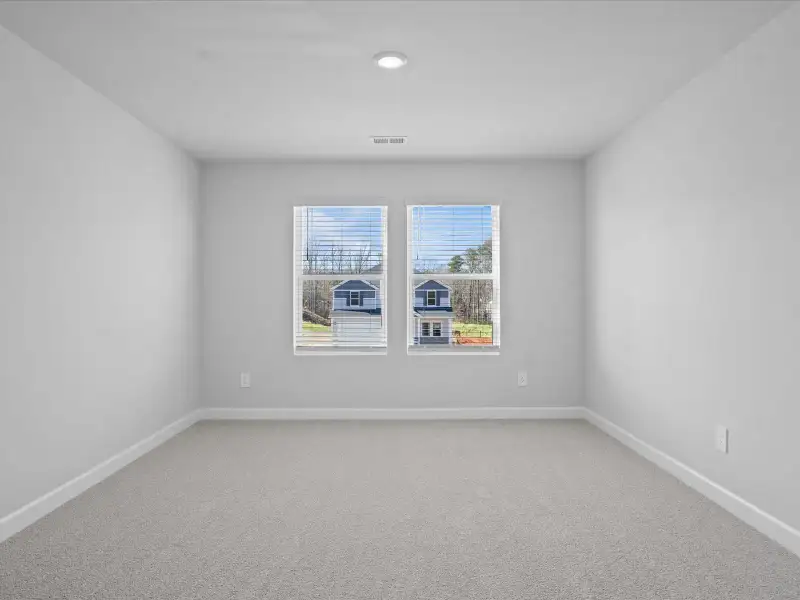 Spacious, unfurnished interior of a new home in Creek Ridge - Signature Collection, Spartanburg (Image 12).