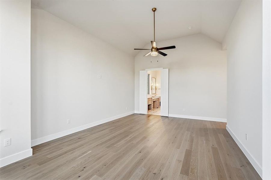 Spacious, unfurnished interior of a new home in Saddle Star Estates, Rockwall (Image 17).