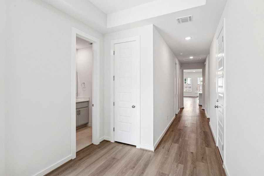 Spacious, unfurnished interior of a new home in University Heights, Round Rock (Image 11). Spacious, unfurnished interior of a new home in University Heights, Round Rock (Image 11).