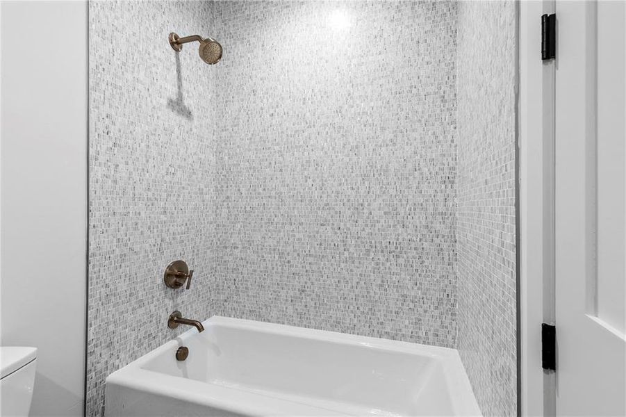 Image 68 of a home in .