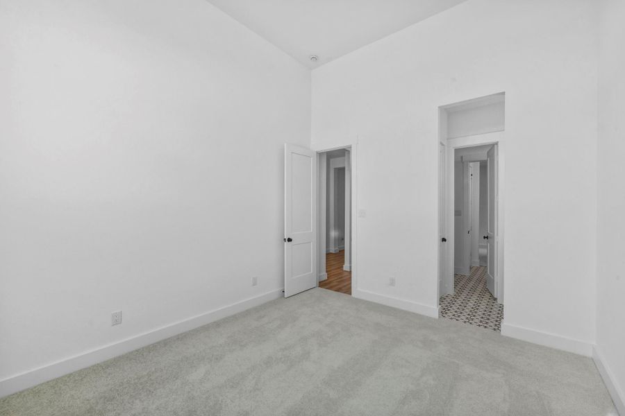 What a perfect space for a growing family, or even a parent to stay!