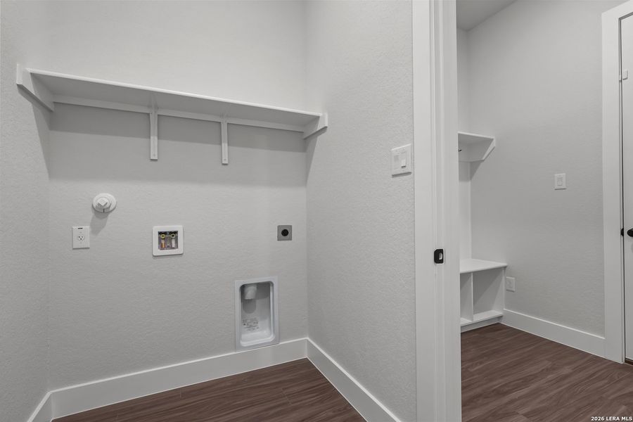 Spacious, unfurnished interior of a new home in Homestead, Schertz (Image 22). Spacious, unfurnished interior of a new home in Homestead, Schertz (Image 22).
