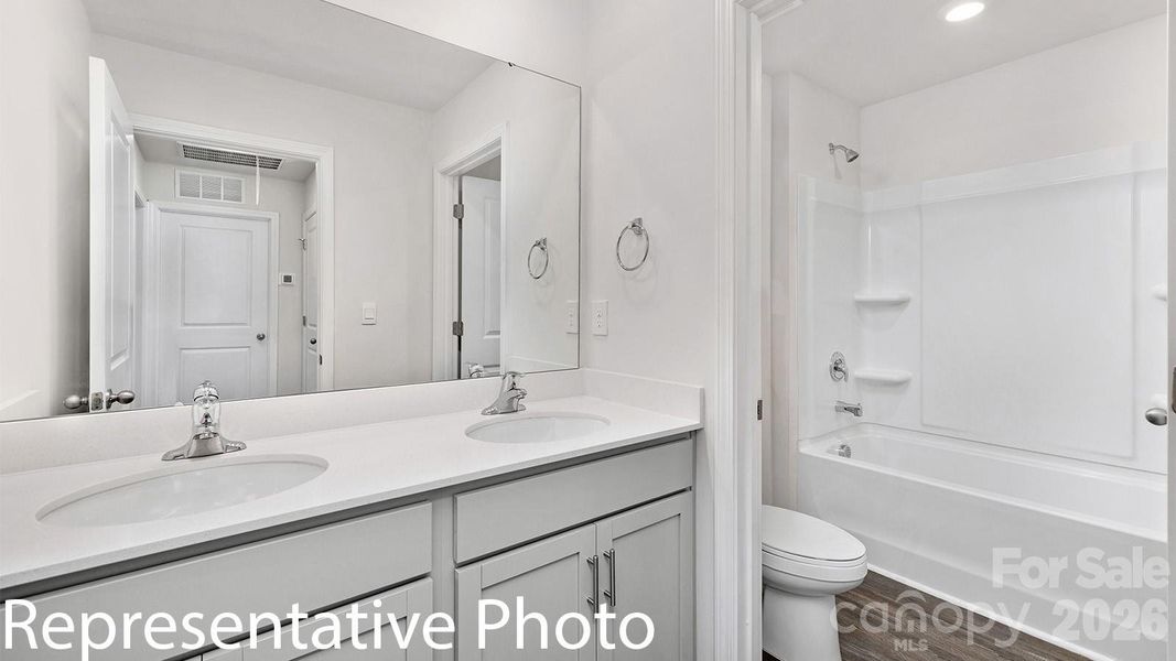 Furnished interior view inside a new home in Fergus Crossing, York (Image 10).