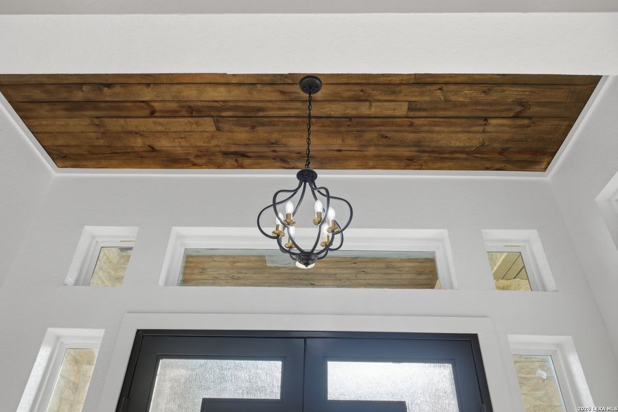 Close-up of interior finishes inside a home in , Blanco (Image 23).