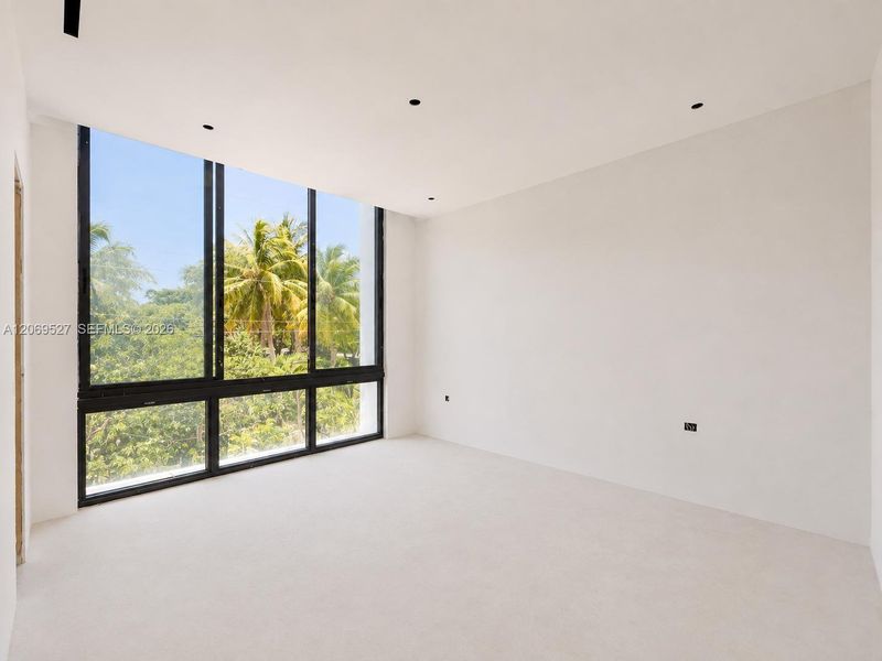 Spacious, unfurnished interior of a new home in , Pompano Beach (Image 16). Spacious, unfurnished interior of a new home in , Pompano Beach (Image 16).