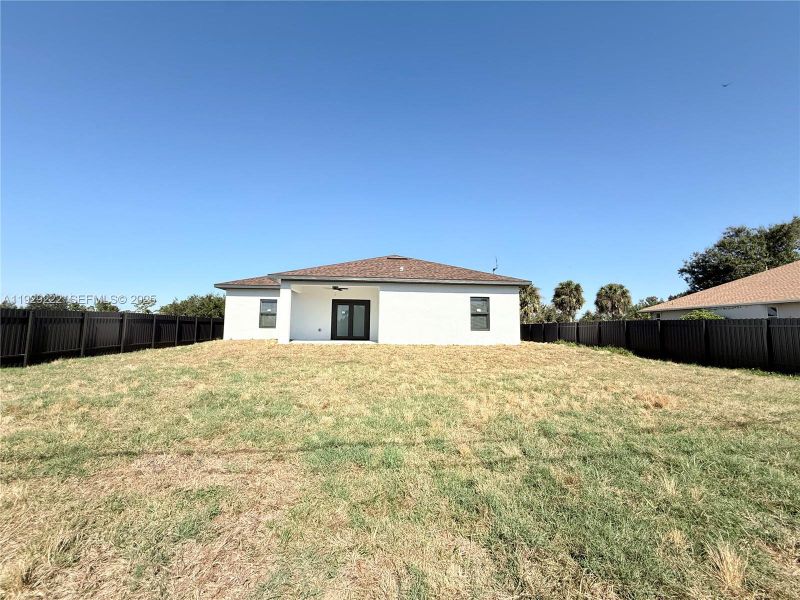 Exterior details and patio area of a home in , Punta Gorda (Image 12).