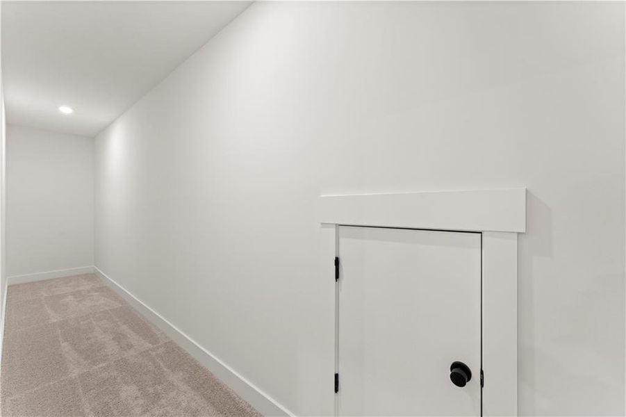 Spacious, unfurnished interior of a new home in , Acworth (Image 20).