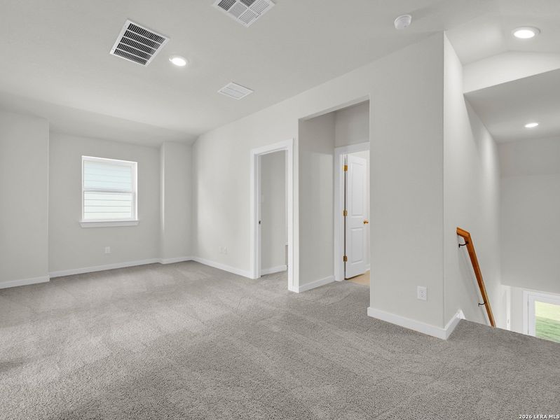 Spacious, unfurnished interior of a new home in Morgan Meadows, San Antonio (Image 17).