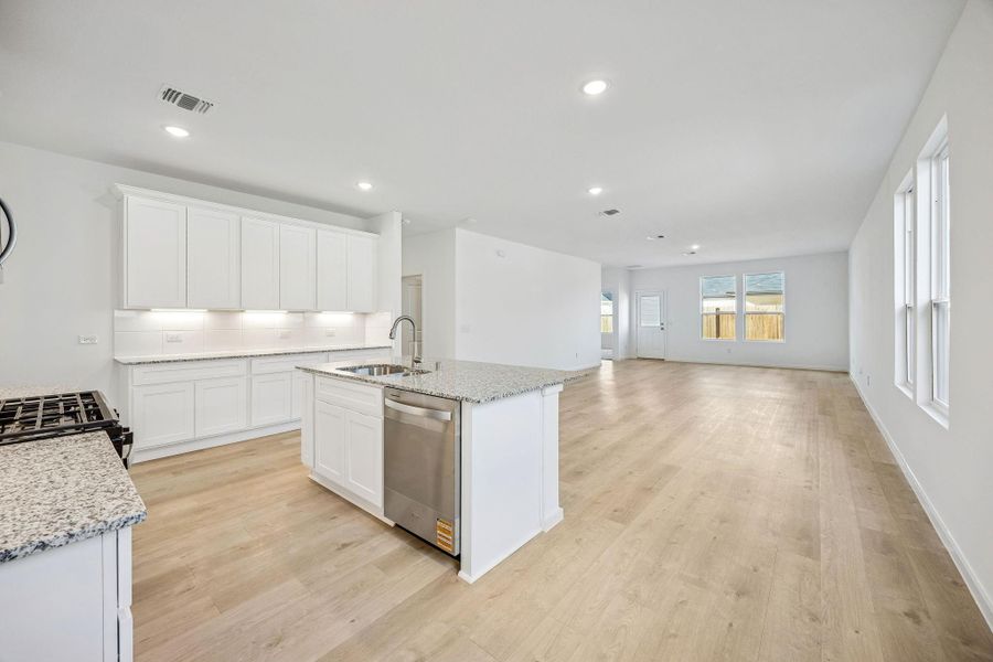 Furnished interior view inside a new home in Stokesbury, Waller (Image 6).