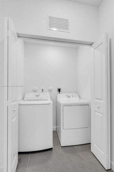 Furnished interior view inside a new home in , Miami (Image 5).