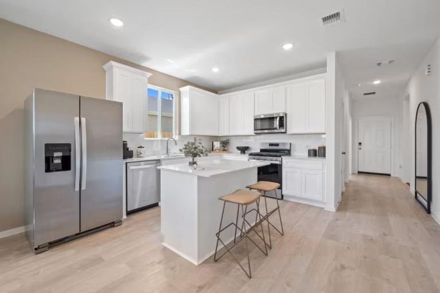 MODEL HOME images may NOT be consistent with the finished product. MODEL HOME images may NOT be consistent with the finished product.
