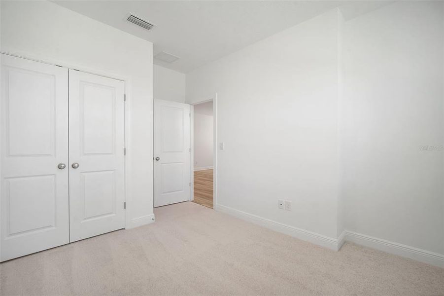 Spacious, unfurnished interior of a new home in North River Ranch, Parrish (Image 44).