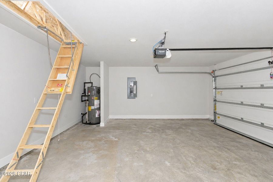 Spacious, unfurnished interior of a new home in East Bay, Panama City (Image 18). Spacious, unfurnished interior of a new home in East Bay, Panama City (Image 18).