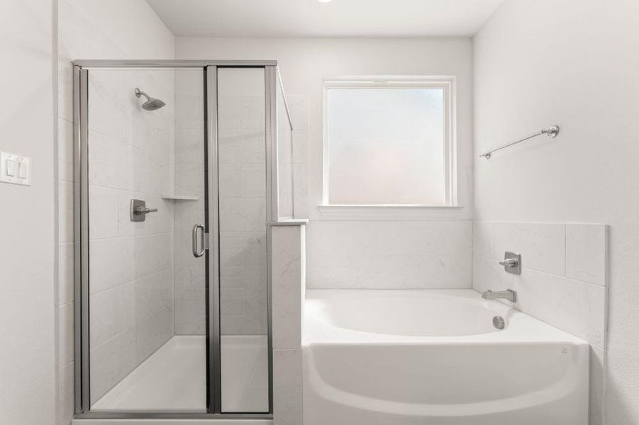 14. 252 Bright Alcove - Bath (2) 14. 252 Bright Alcove - Bath (2)