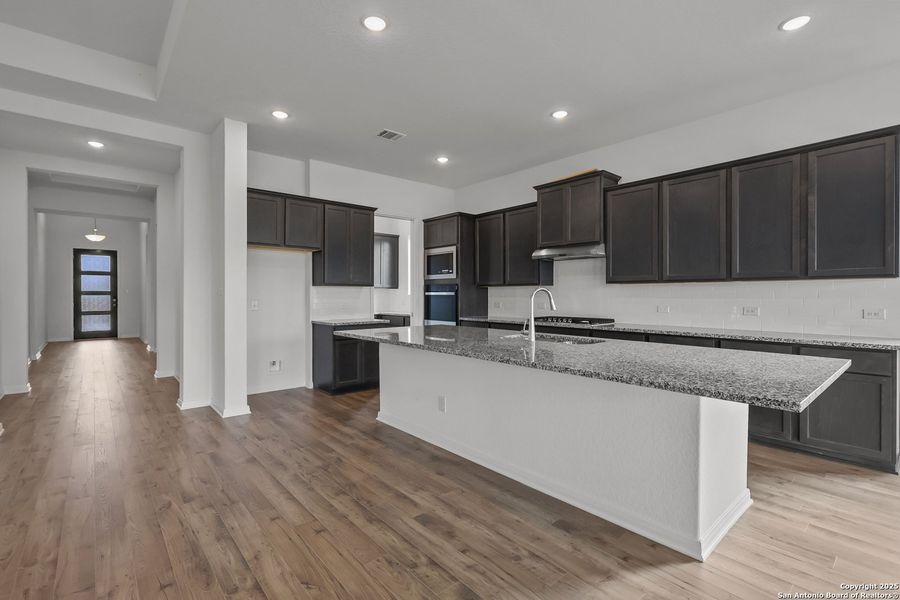 Furnished interior view inside a new home in Homestead, Schertz (Image 12).