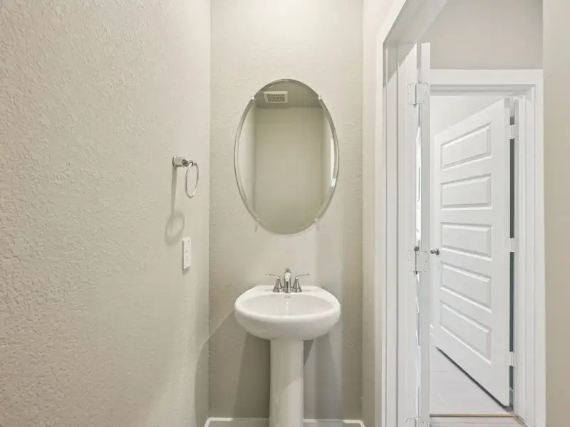 Furnished interior view inside a new home in Granger Pointe - Premier Series, Conroe (Image 10). Furnished interior view inside a new home in Granger Pointe - Premier Series, Conroe (Image 10).