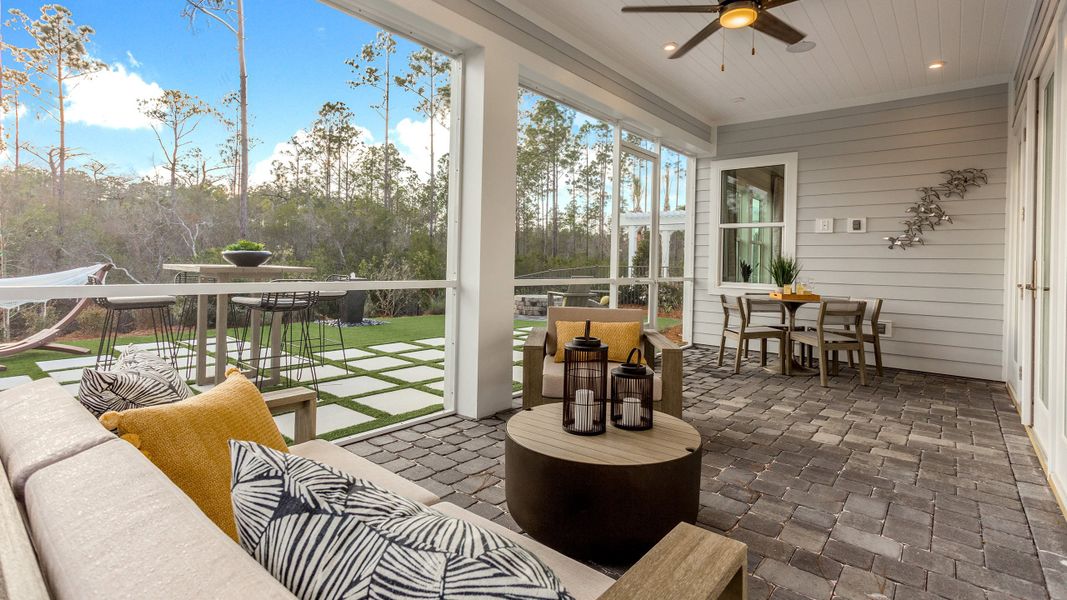 Outdoor Seating - Lanai