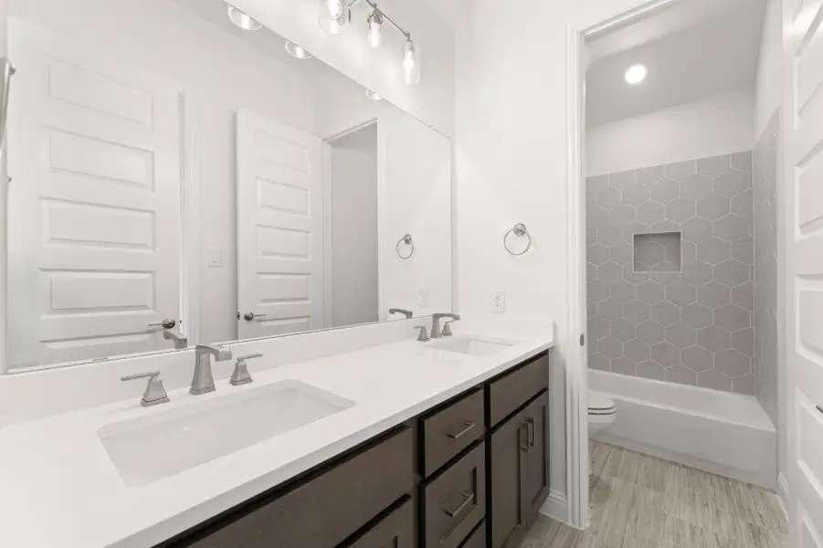 14.-2809-Somerset-3RD-Bath 14.-2809-Somerset-3RD-Bath