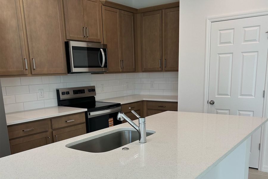 Modern Open-Concept Kitchen in Central Florida Home