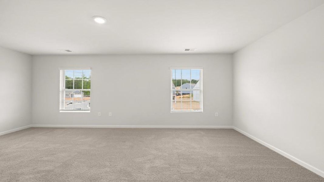 Spacious, unfurnished interior of a new home in Oakleigh Glen, Dallas (Image 18).