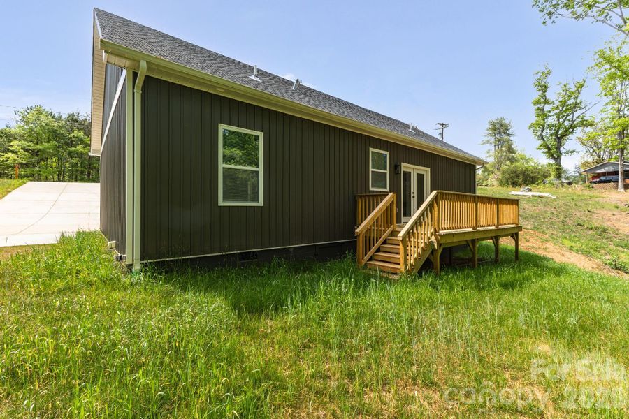 Exterior details and patio area of a home in , Hickory (Image 4).