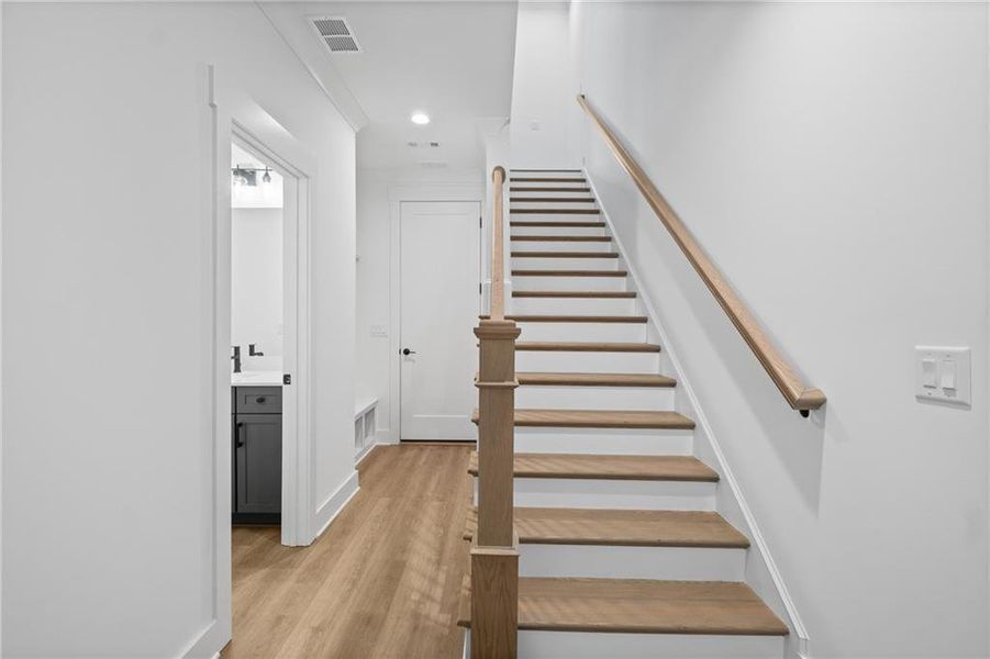 Spacious, unfurnished interior of a new home in , Kennesaw (Image 28).