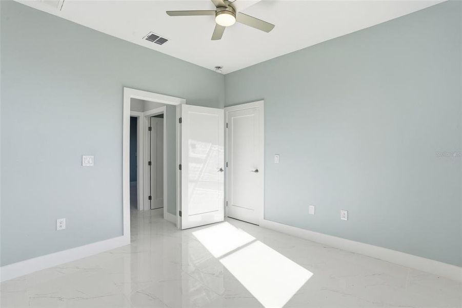 Spacious, unfurnished interior of a new home in , Lehigh Acres (Image 28).