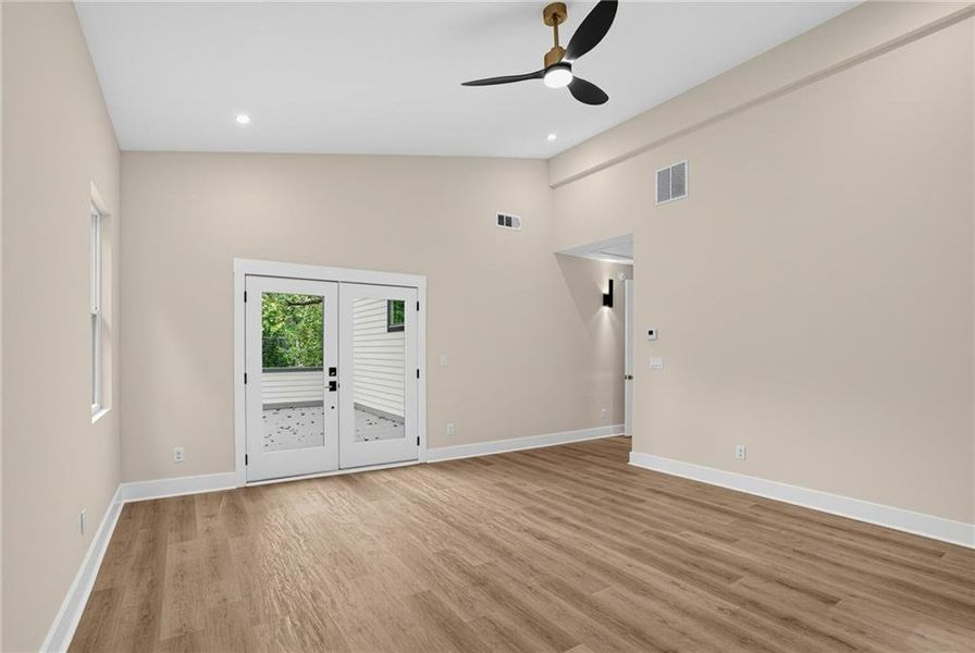 Spacious, unfurnished interior of a new home in , Atlanta (Image 23).