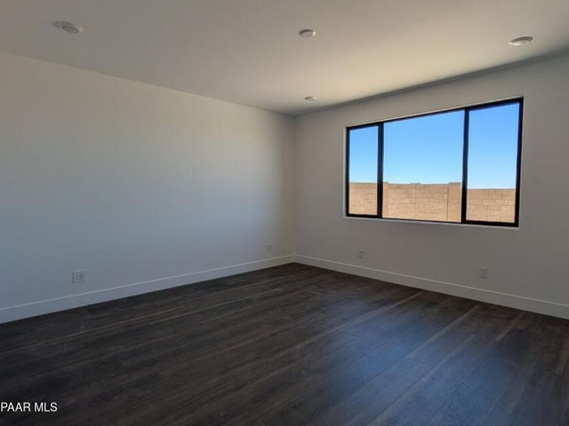 Spacious, unfurnished interior of a new home in South Ranch Western Collection, Prescott (Image 10).