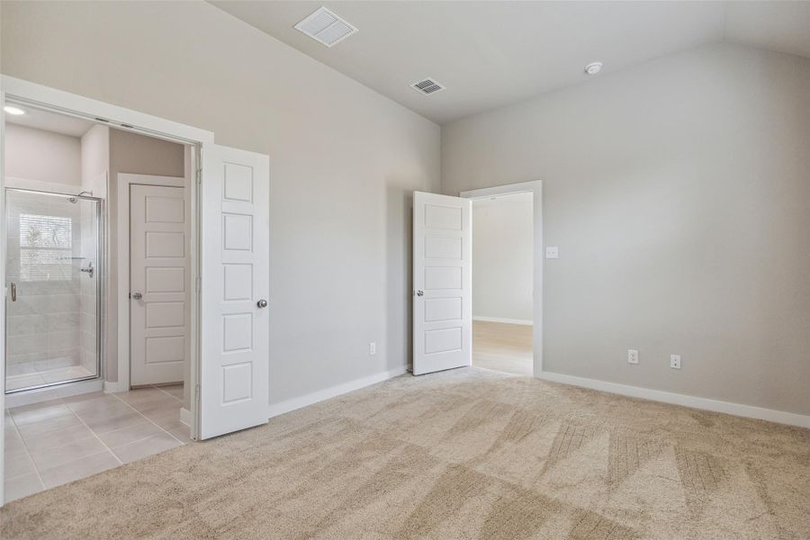 Spacious, unfurnished interior of a new home in Trinity Ranch, Elgin (Image 22). Spacious, unfurnished interior of a new home in Trinity Ranch, Elgin (Image 22).