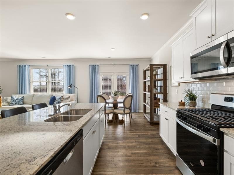 Furnished interior view inside a new home in Thompson Ridge, Dallas (Image 9).