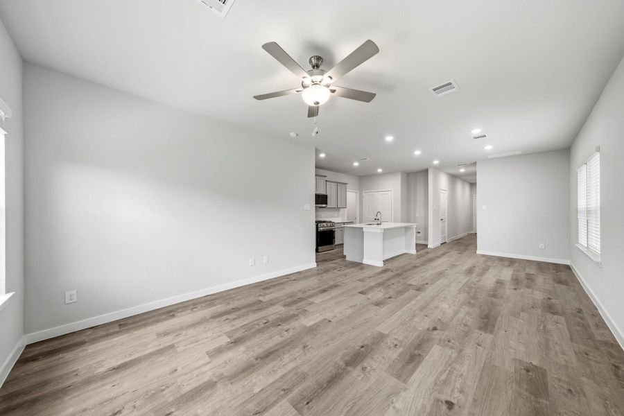 Spacious, unfurnished interior of a new home in Riverwood Ranch, Angleton (Image 12). Spacious, unfurnished interior of a new home in Riverwood Ranch, Angleton (Image 12).