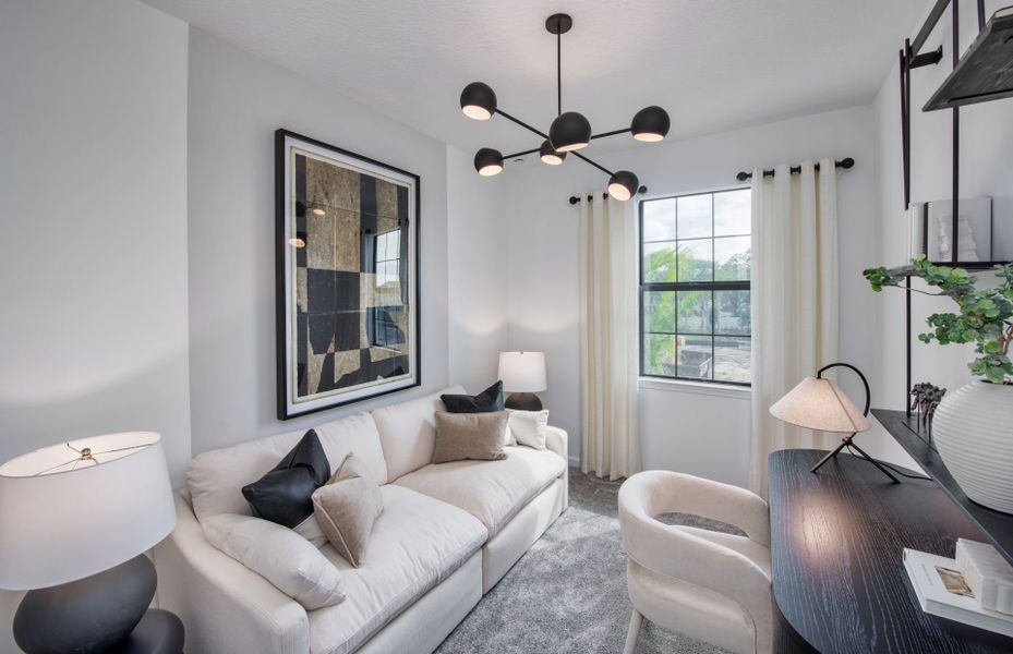 Furnished interior view inside a new home in Everton, Lantana (Image 9).
