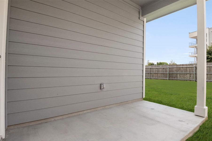 Exterior details and patio area of a home in Edgebrooke, Pflugerville (Image 4). Exterior details and patio area of a home in Edgebrooke, Pflugerville (Image 4).