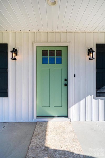 Exterior details and patio area of a home in , Hildebran (Image 14).