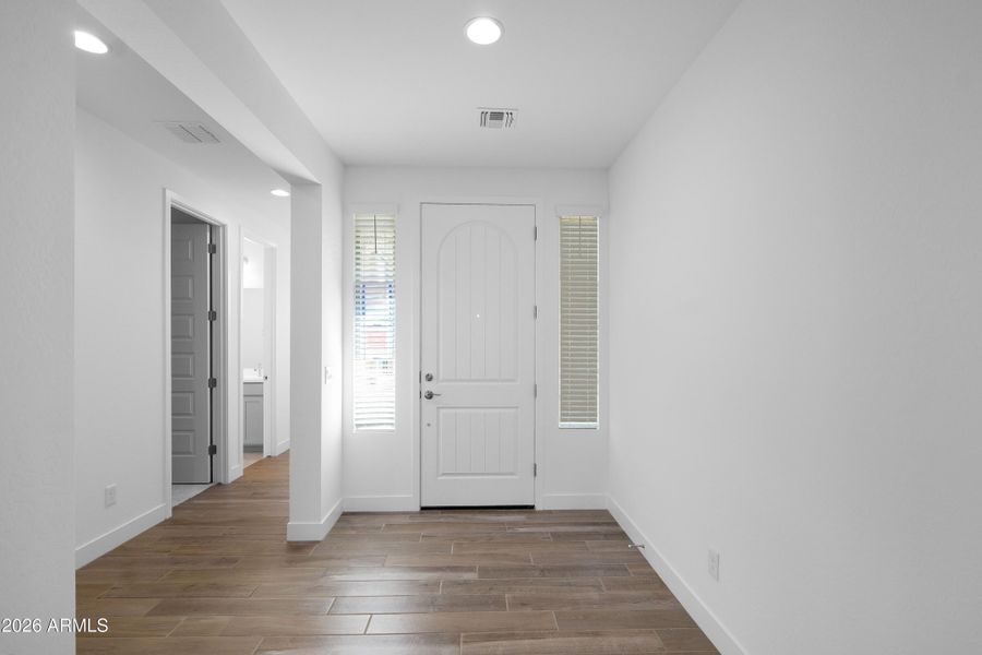 10158 W COLUMBUS Avenue - Ready Now!