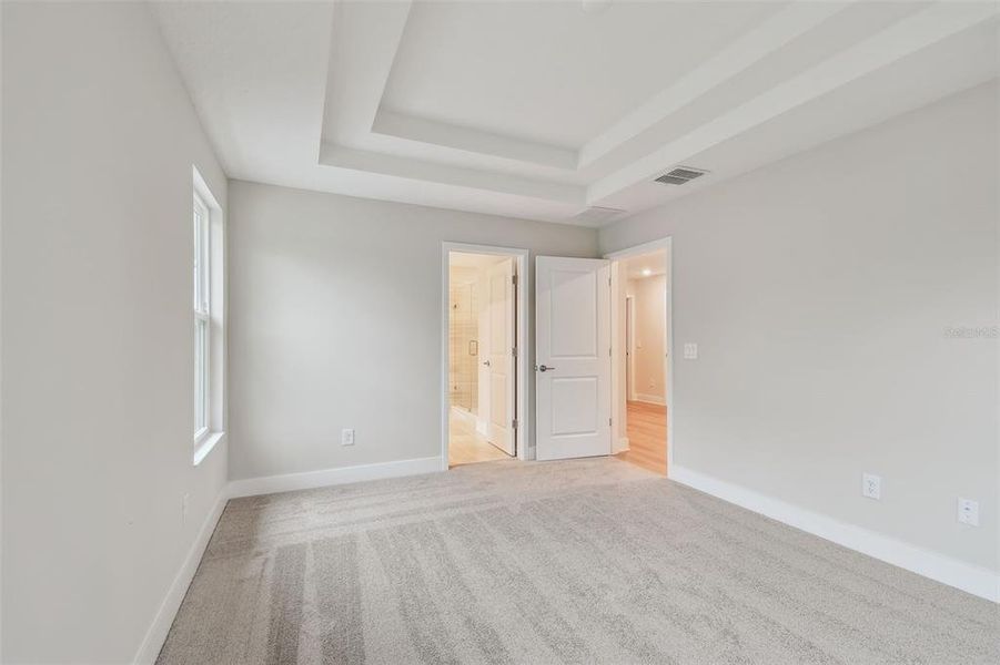 Spacious, unfurnished interior of a new home in , St. Petersburg (Image 25). Spacious, unfurnished interior of a new home in , St. Petersburg (Image 25).