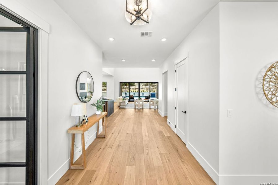 Furnished interior view inside a new home in , Boerne (Image 54).