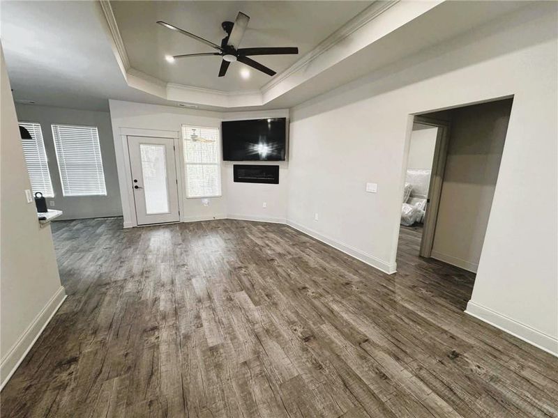 Spacious, unfurnished interior of a new home in , Commerce (Image 20).